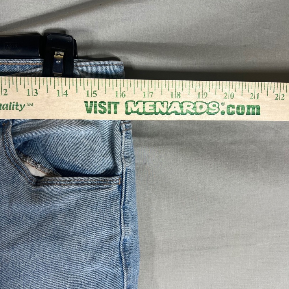 Old Navy Wow Straight Jeans Trendy High Rise Light Wash Denim Womens Size 12 - Picture 6 of 12